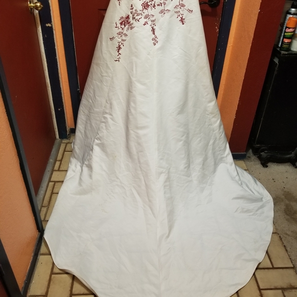 David's bridal strapless sz 16 wedding dress - Picture 3 of 4